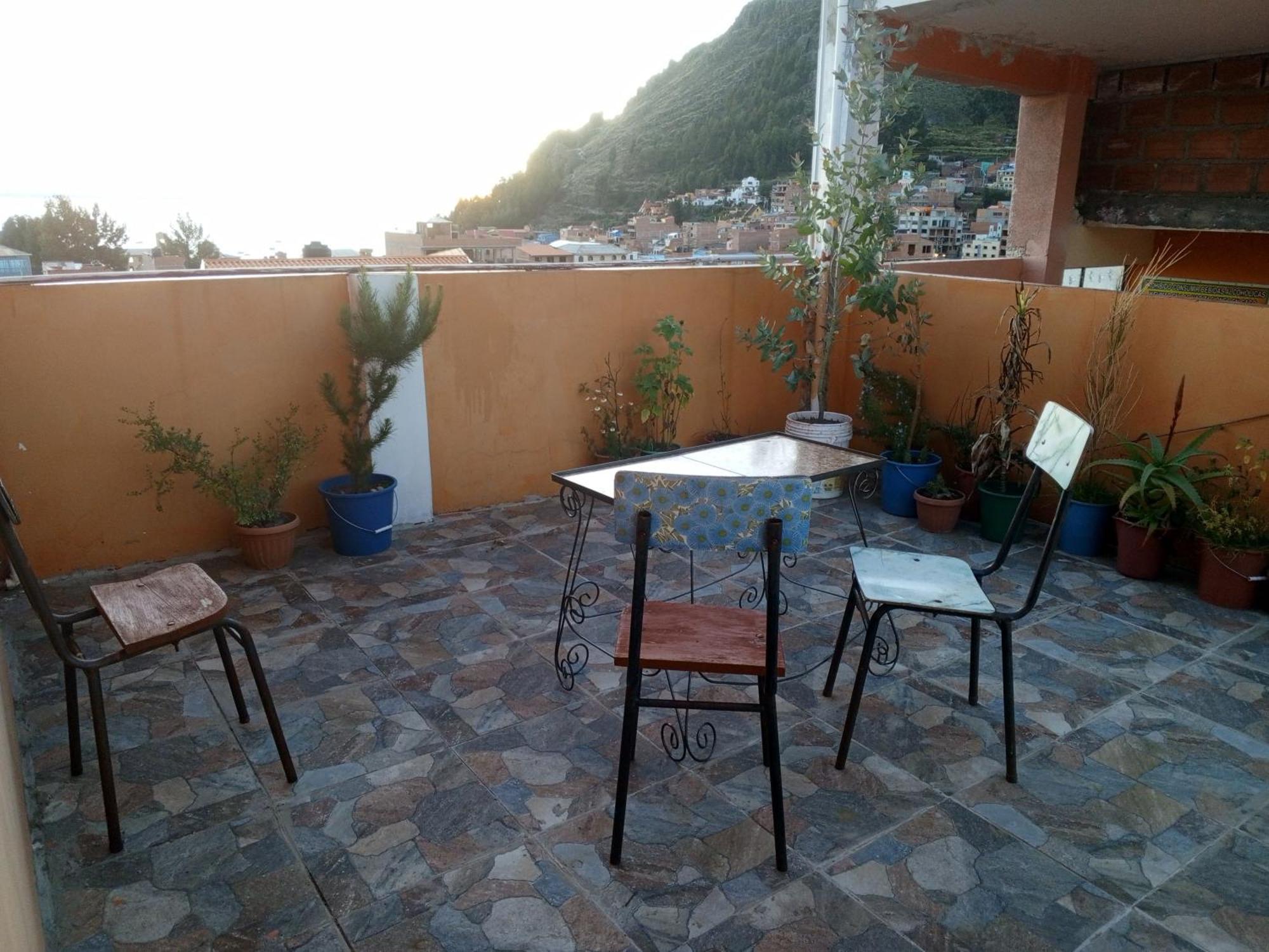 Hostal Puerto Alegre Copacabana  Extérieur photo